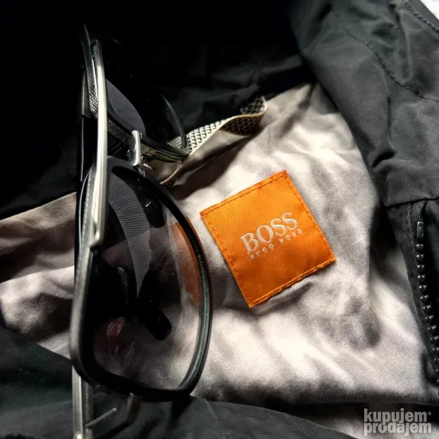 HUGO BOSS ORIGINAL muska crna jakna prelazni period 54 XL L