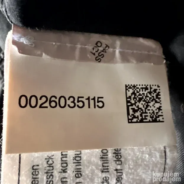 HUGO BOSS ORIGINAL muska crna jakna prelazni period 54 XL L