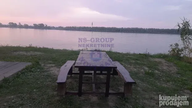 Vikendica u Beočinu, 99m2