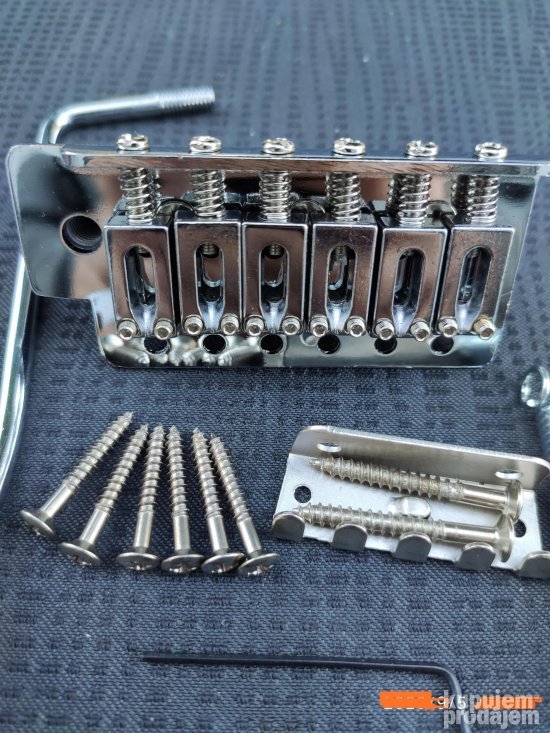 Tremolo Strat chrome - komplet bridge