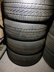 Cetiri odlicne zimske gume 18 ke CONTINENTAL 255-55/18 Dot 3