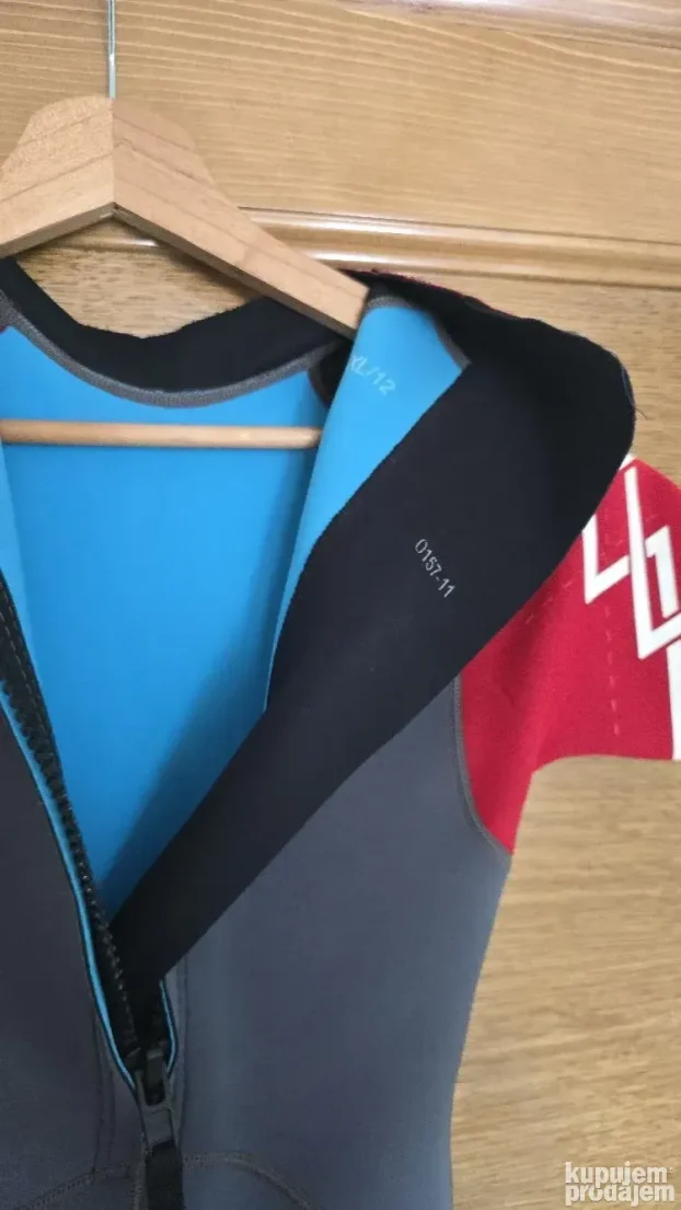 Odelo za sportove na vodi