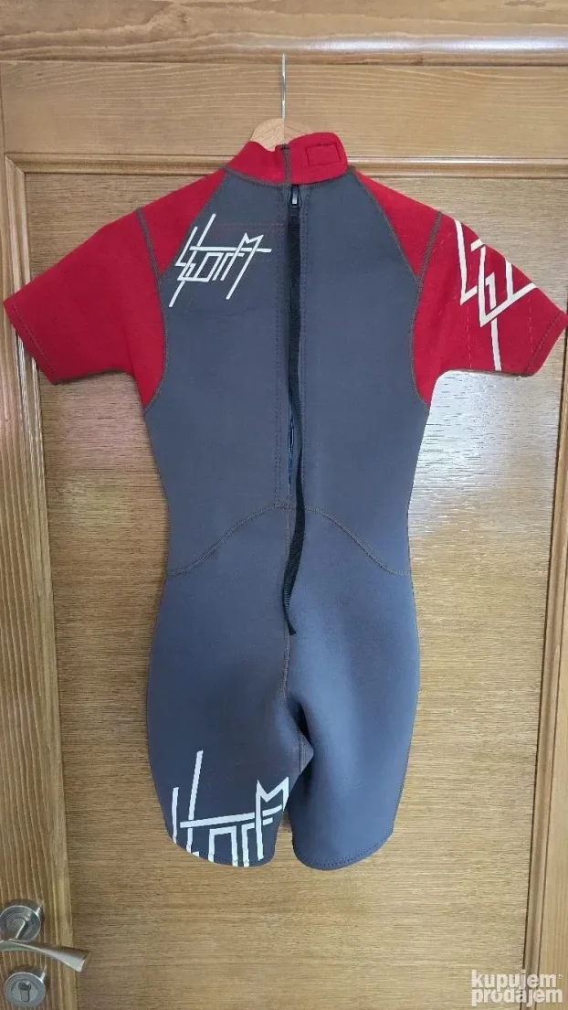 Odelo za sportove na vodi