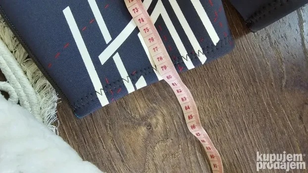 Odelo za sportove na vodi