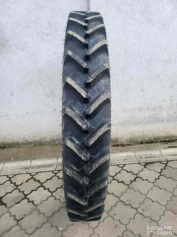 230/95 R48 BKT