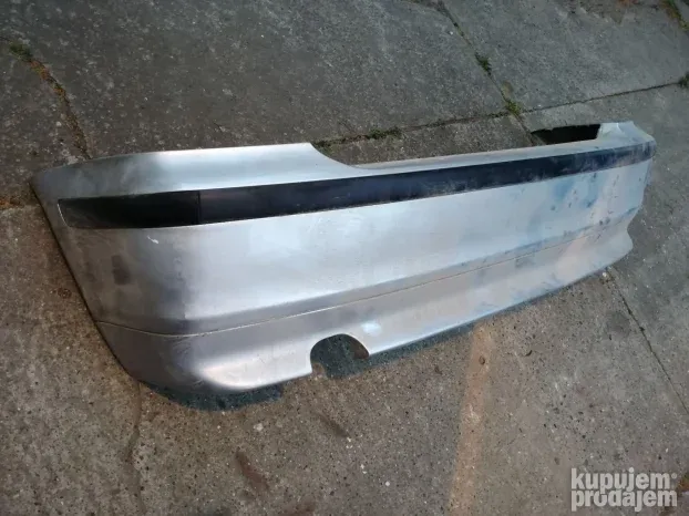 Branik zadnji Bmw e46 compact
