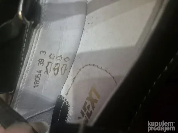 Next kožne crne br.39