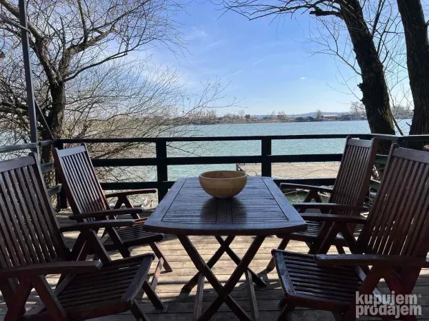 Waterfront Lasta