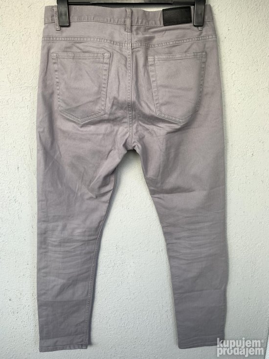 H&M muške farmerice/farmerke 32