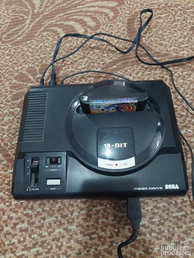 Original Sega mega drive 16-bit ,kompletna  +igrica Sonic