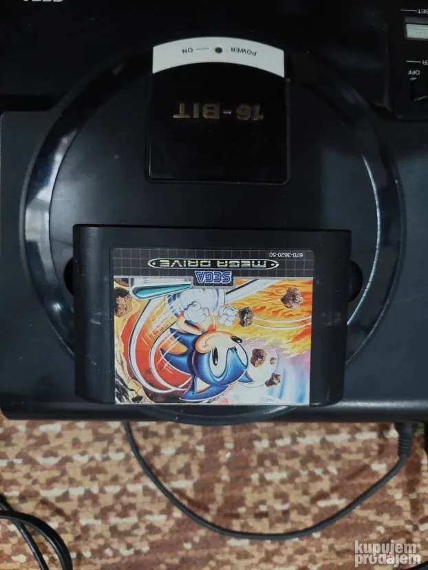 Original Sega mega drive 16-bit ,kompletna  +igrica Sonic