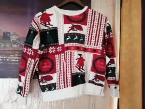Duks majica sa novogodišnjem dezenom 11/12 godina