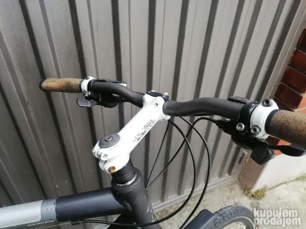 Focus Cariboo Peak Cross Series 28 coli hidraulika 3x9   XXL