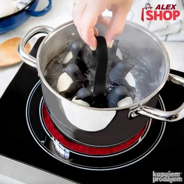 Pingvini za kuvanje i posluživanje jaja