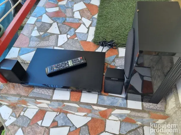 Samsung HT-E4200