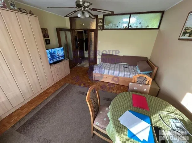 542826 podbara 53m2