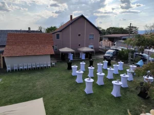 Iznajmljivanje barskih stolova po sniženim cenama