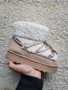 Ugg Mini Mini Platform cizme / cizmice