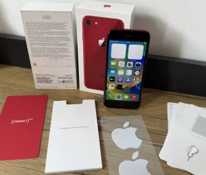 RETRO Apple iPhone 8 64GB - RED