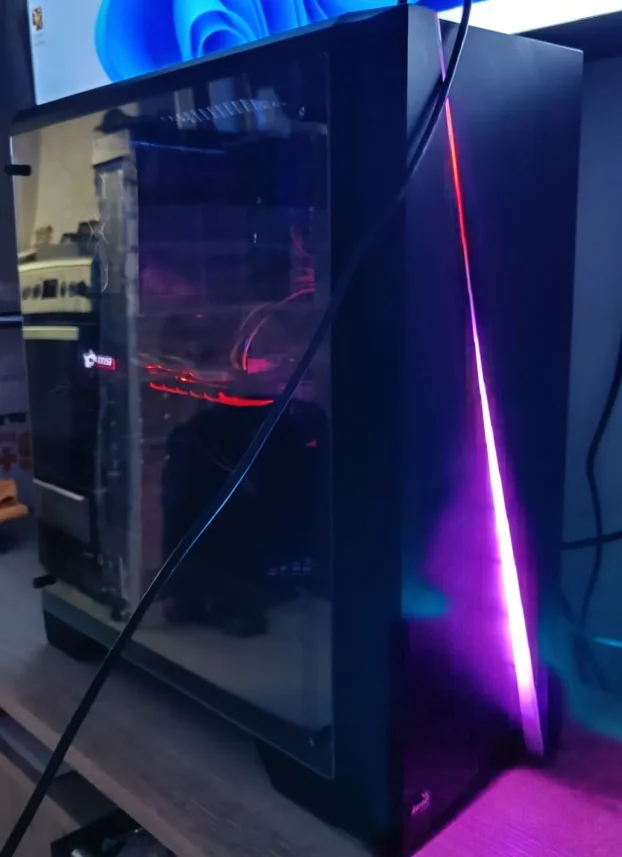 GEJMER I7 4770 RX 580 8GB 16GB RAM SSD + 2TB HDD