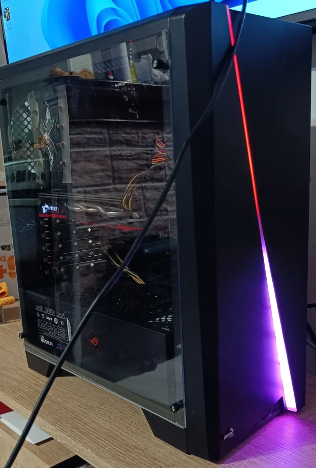 GEJMER I7 4770 RX 580 8GB 16GB RAM SSD + 2TB HDD