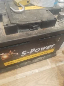 Akumulator 60A