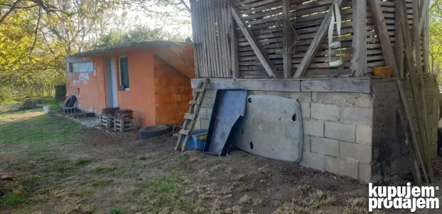 Klenak plac 5,6 ari na prodaju