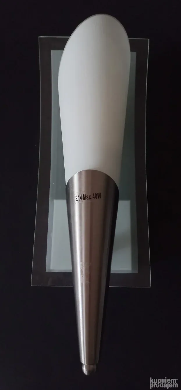 Lampa zidna Modernog dizajna br.17, Nekoriscena, Prelepa!