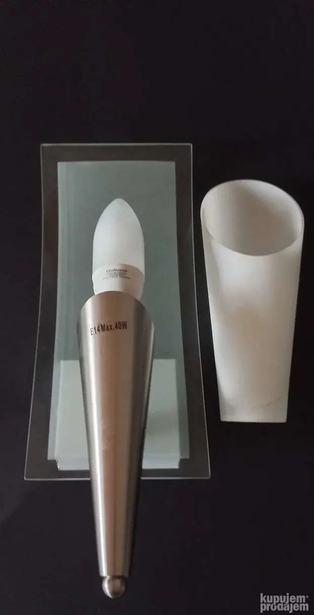 Lampa zidna Modernog dizajna br.17, Nekoriscena, Prelepa!