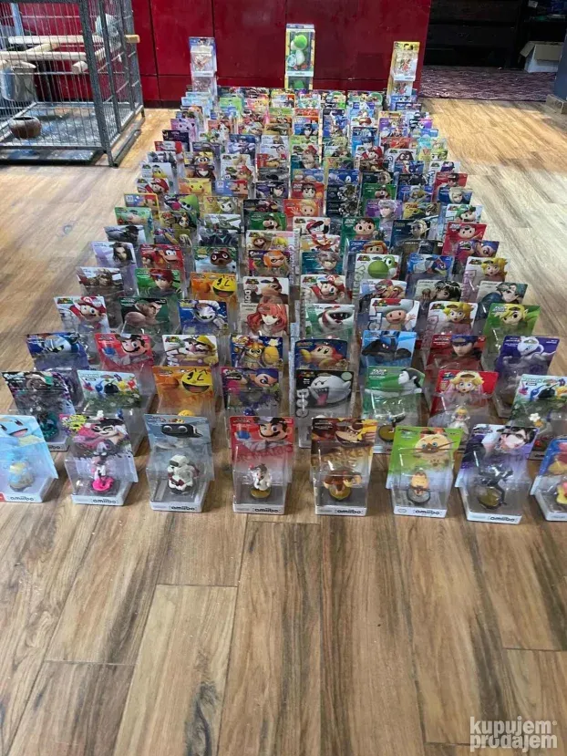 Amiibo figure Nove 2