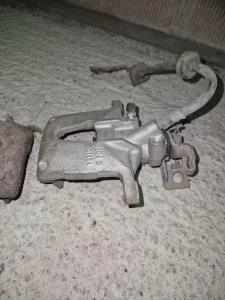 Zadnja kociona klesta ford mondeo 2.0tdci mk3