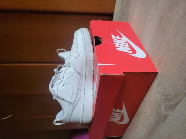 Nike Court Vision Low