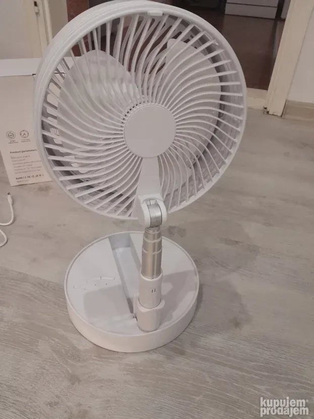 Aku ventilator podesiv, litijumska baterija drzi vise od 5h