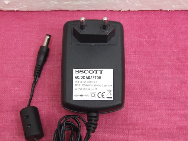 Scott adapter 9V 2A ORIGINAL konektor 5.5x2.5 mm + GARANCIJA ...