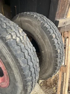 9 00 R20