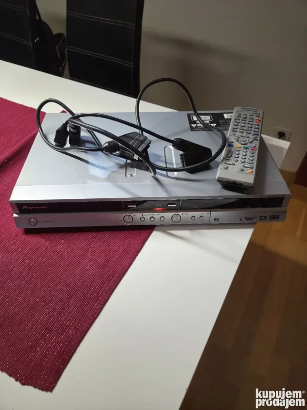Pioneer DVD Recorder DVR-530H prodat