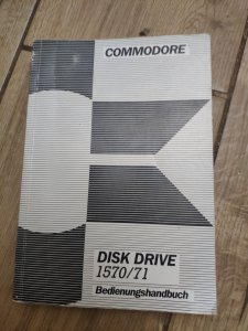 Commodore - disk drive 1570/71